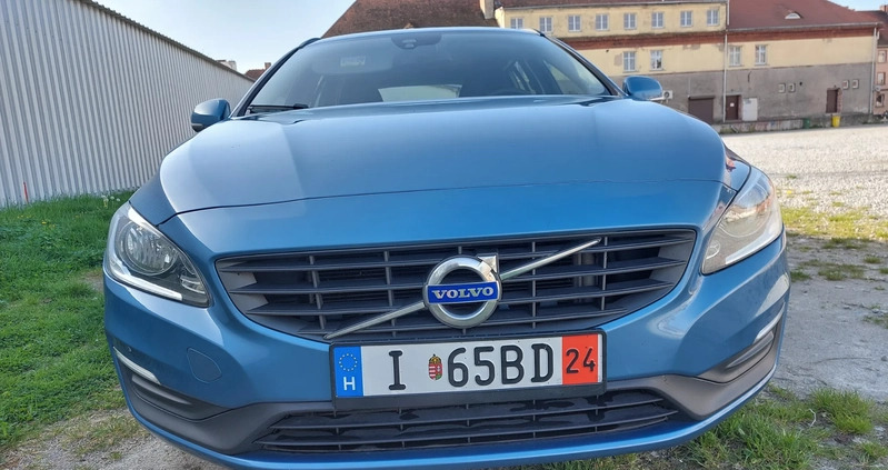 Volvo V60 cena 42900 przebieg: 163200, rok produkcji 2016 z Grodków małe 742